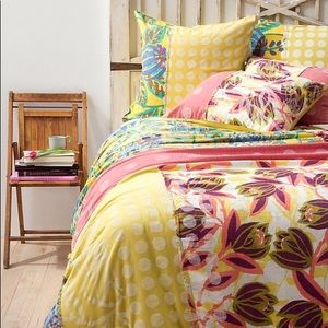 Orlina Collection King Duvet Cover